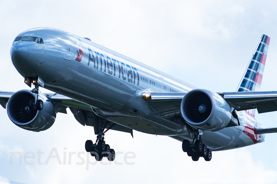 American Airlines Boeing 777-323(ER) (N736AT) | Photo 243258
