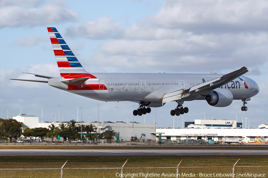 American Airlines Boeing 777-323(ER) (N736AT) | Photo 179471
