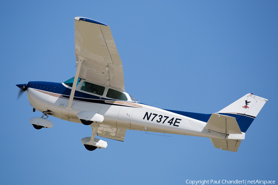 (Private) Cessna 172N Skyhawk (N7374E) | Photo 274598