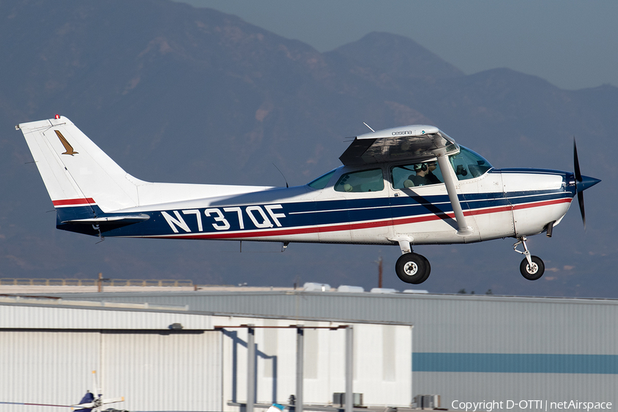 Wings Over L.A. Aviation Cessna 172N Skyhawk (N737QF) | Photo 563393