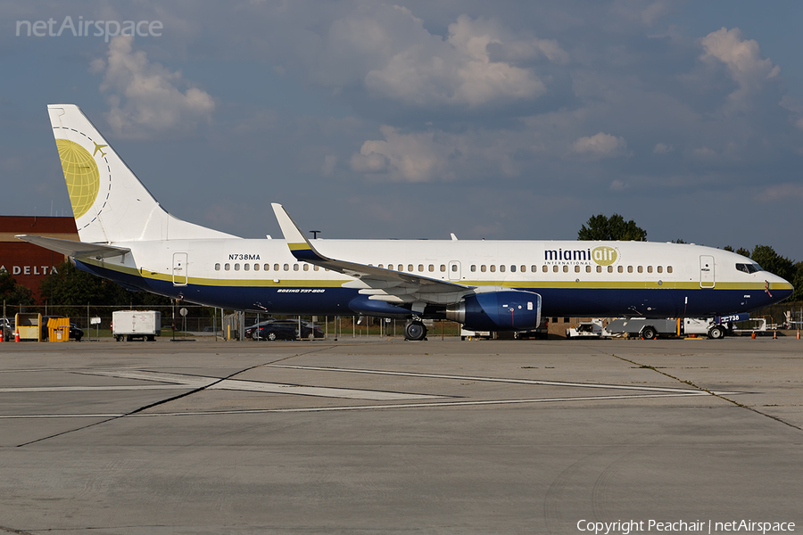 Miami Air International Boeing 737-8Q8 (N738MA) | Photo 191568