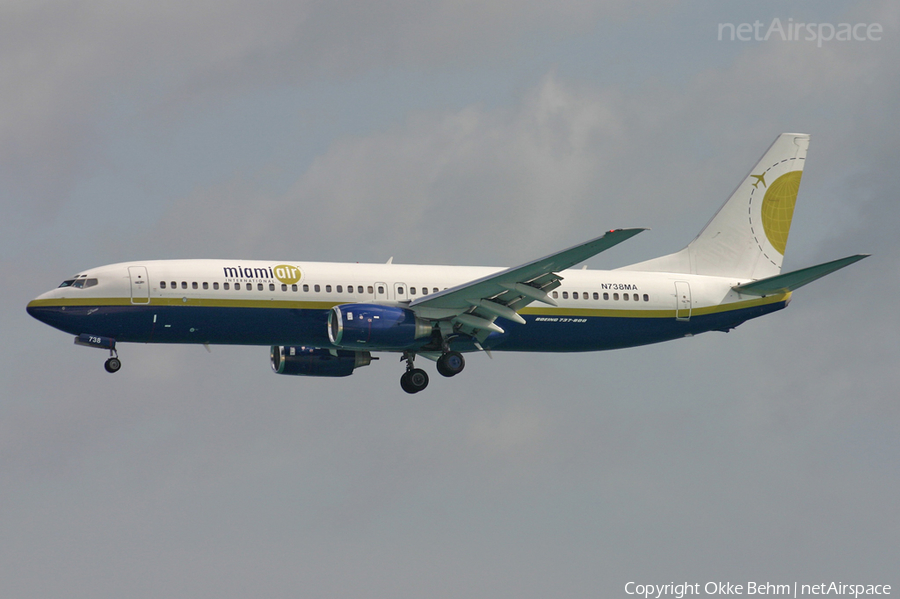 Miami Air International Boeing 737-8Q8 (N738MA) | Photo 40269
