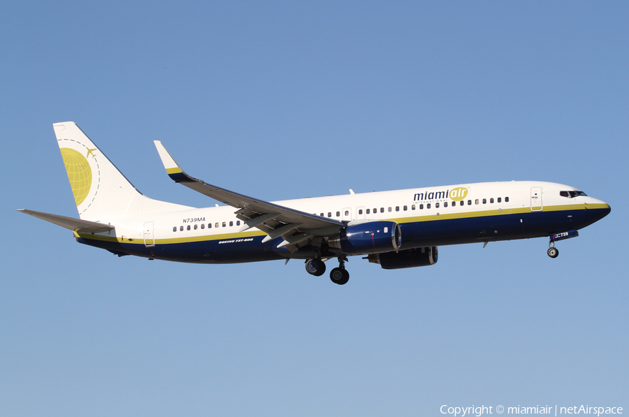 Miami Air International Boeing 737-8Q8 (N739MA) | Photo 1413