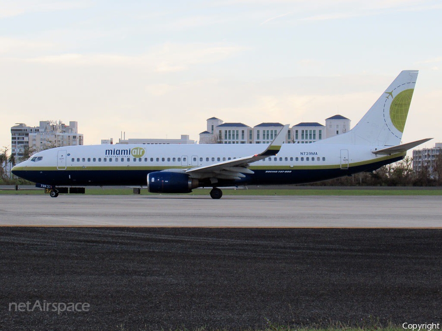 Miami Air International Boeing 737-8Q8 (N739MA) | Photo 214257