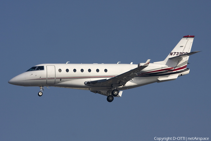 NetJets Gulfstream G200 (N739QS) | Photo 278788