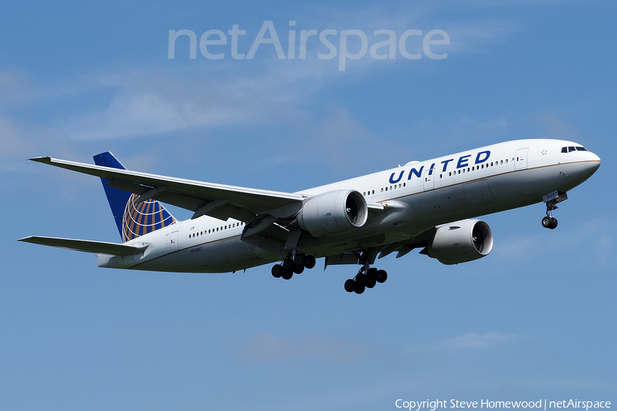 United Airlines Boeing 777-224(ER) (N74007) | Photo 669744