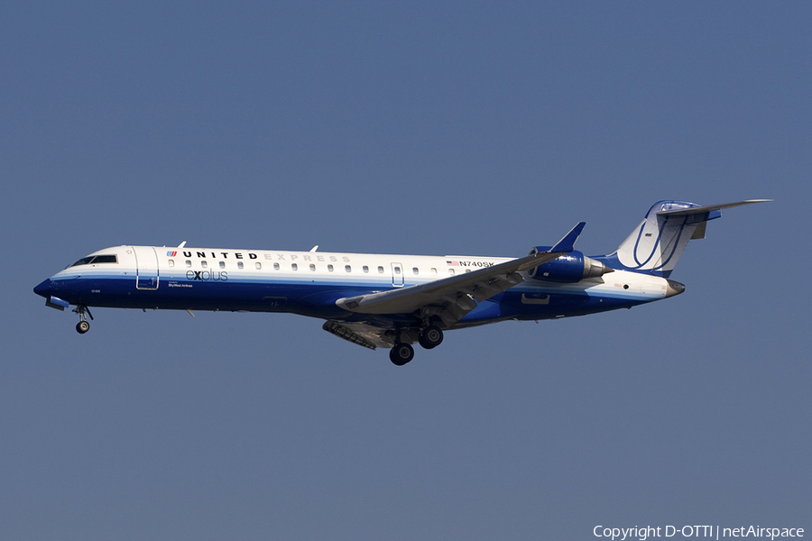 United Express (SkyWest Airlines) Bombardier CRJ-701ER (N740SK) | Photo 278807