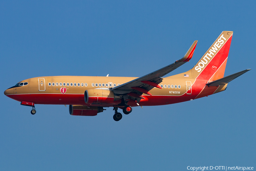 Southwest Airlines Boeing 737-7H4 (N740SW) | Photo 182946