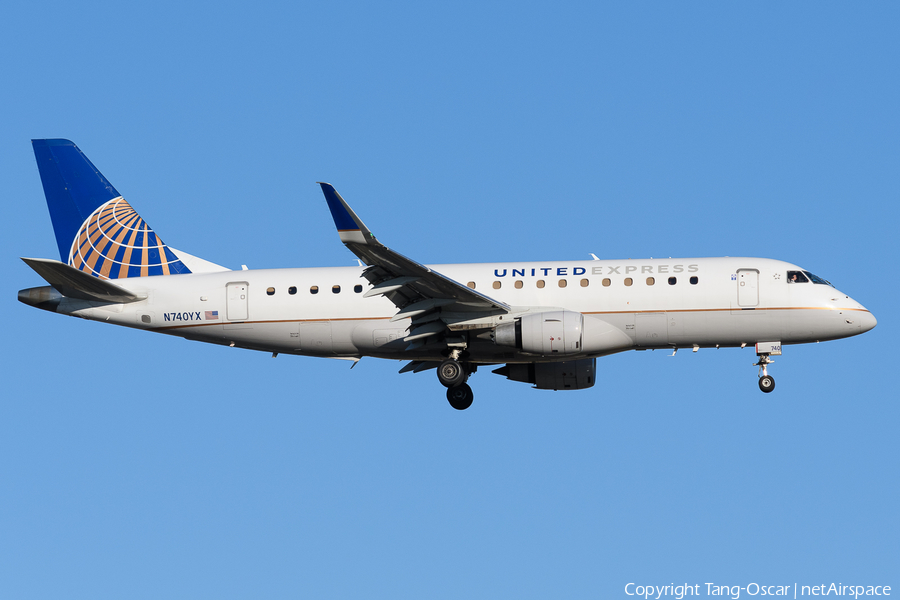 United Express (Republic Airlines) Embraer ERJ-175LR (ERJ-170-200LR) (N740YX) | Photo 524605