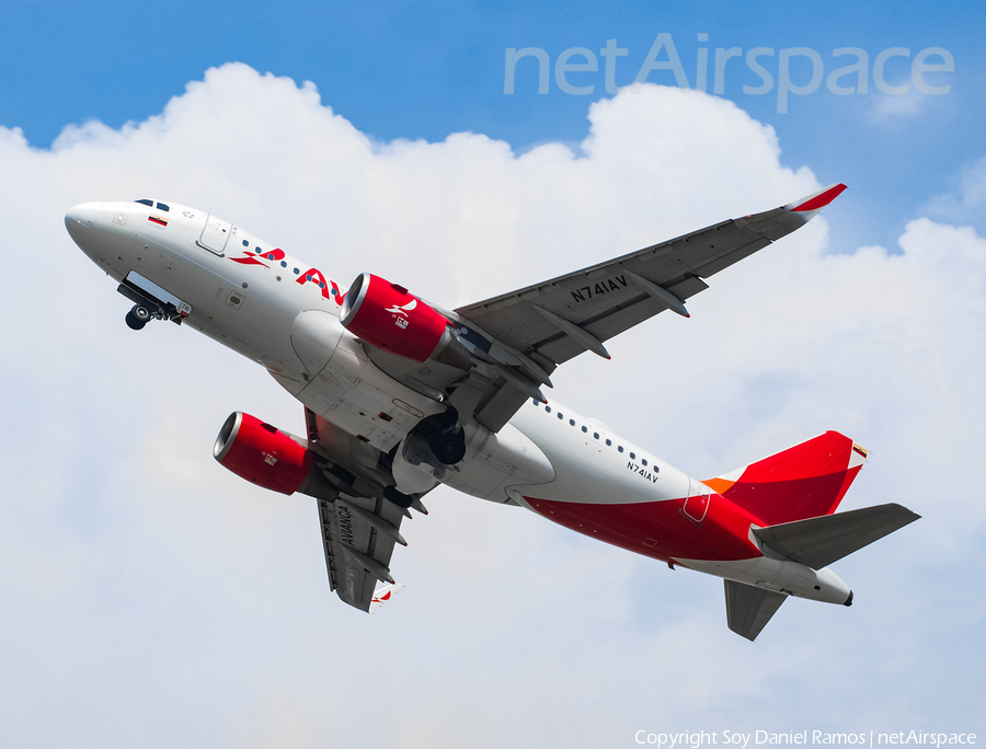 Avianca Airbus A319-132 (N741AV) | Photo 457064