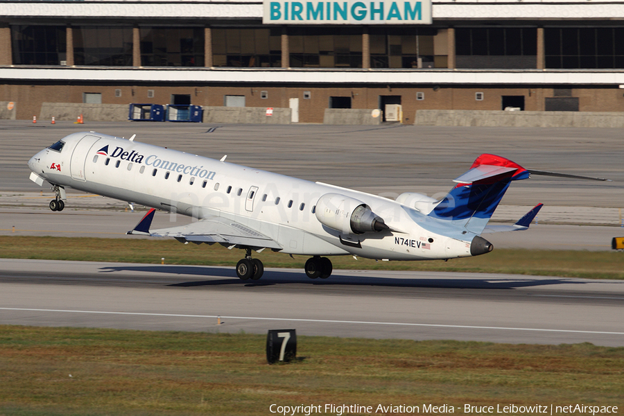 Delta Connection (Atlantic Southeast Airlines) Bombardier CRJ-701ER (N741EV) | Photo 150385