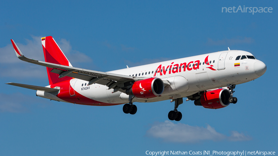 Avianca Airbus A320-214 (N742AV) | Photo 145721