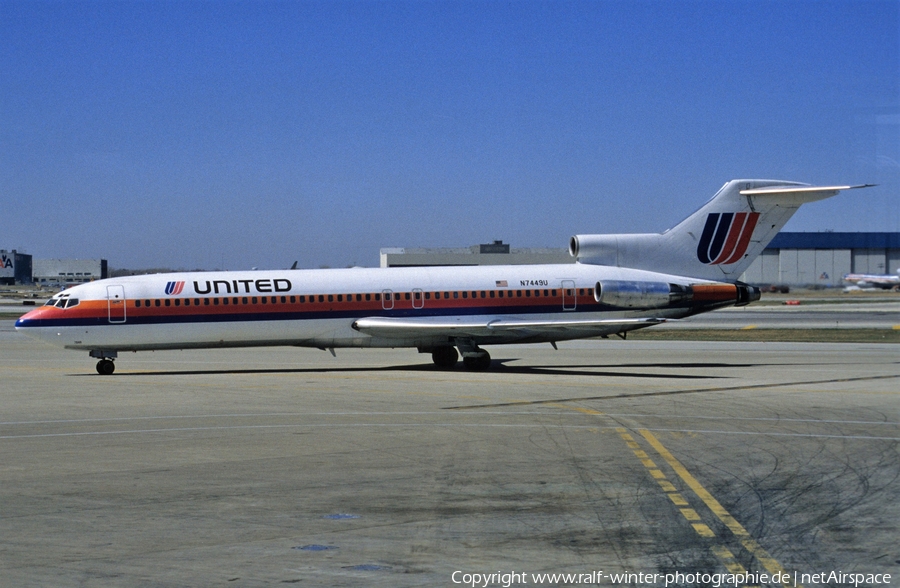 United Airlines Boeing 727-222(Adv) (N7449U) | Photo 470411