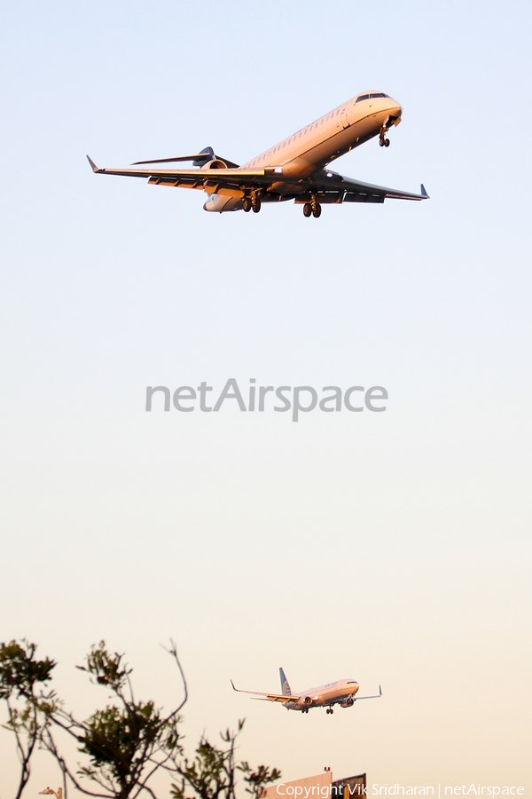 United Express (SkyWest Airlines) Bombardier CRJ-701ER (N744SK) | Photo 48893