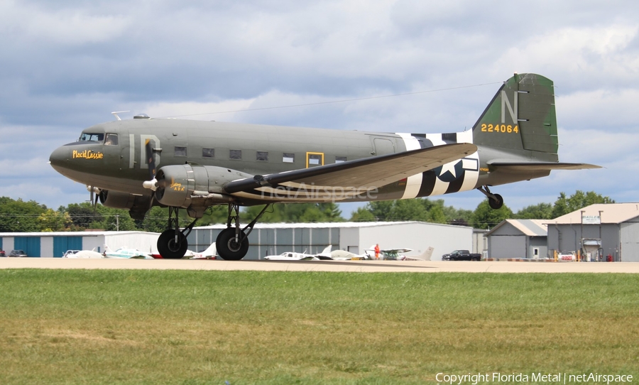 (Private) Douglas DC-3C (N74589) | Photo 311368
