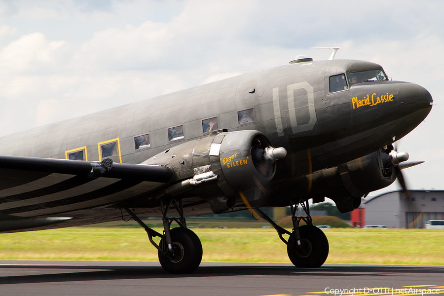 (Private) Douglas DC-3C (N74589) | Photo 328396