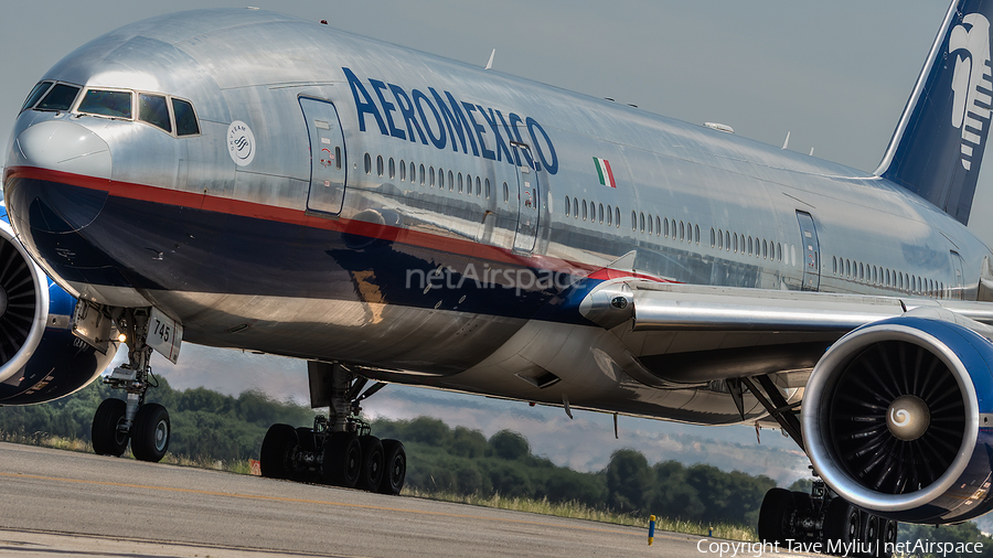 AeroMexico Boeing 777-2Q8(ER) (N745AM) | Photo 82285
