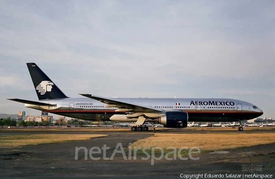 AeroMexico Boeing 777-2Q8(ER) (N745AM) | Photo 168012