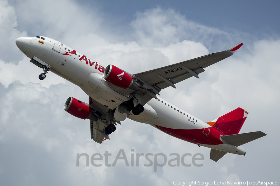 Avianca Airbus A320-214 (N745AV) | Photo 448705