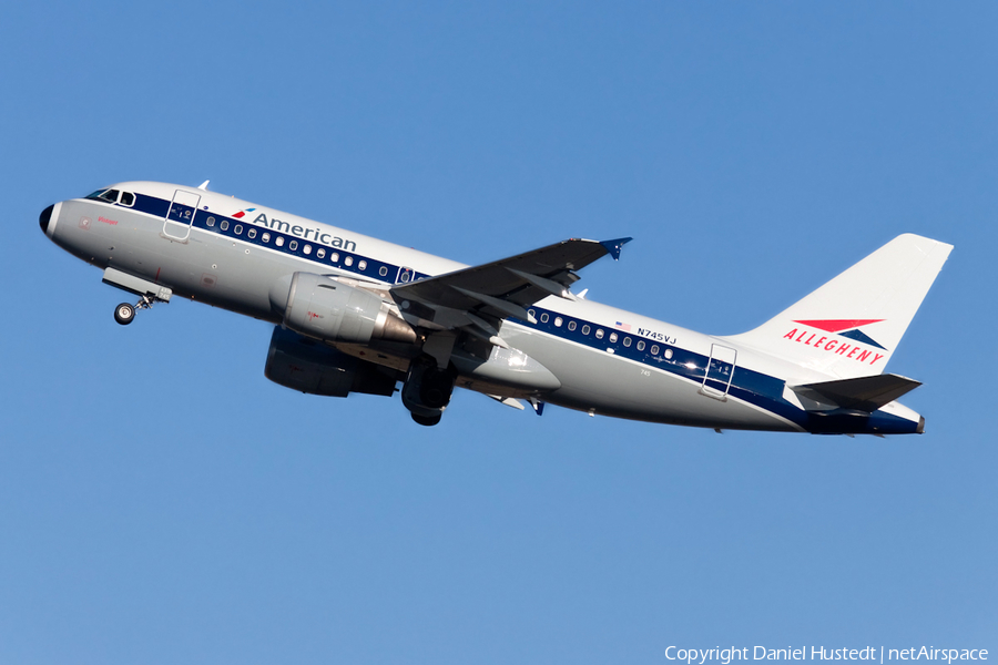 American Airlines Airbus A319-112 (N745VJ) | Photo 666658