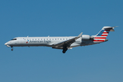United Express (SkyWest Airlines) Bombardier CRJ-701ER (N746SK) at  Los Angeles - International, United States