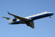 United Express (SkyWest Airlines) Bombardier CRJ-701ER (N746SK) at  Los Angeles - International, United States