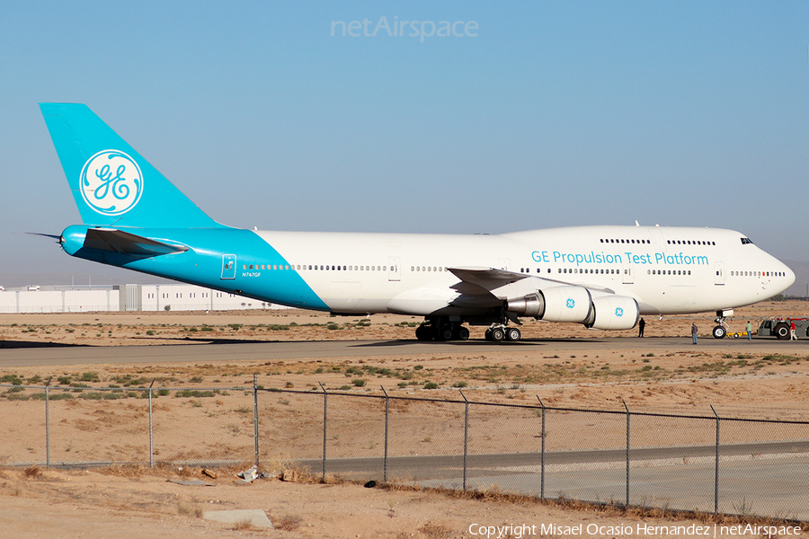 General Electric Boeing 747-446 (N747GF) | Photo 287973