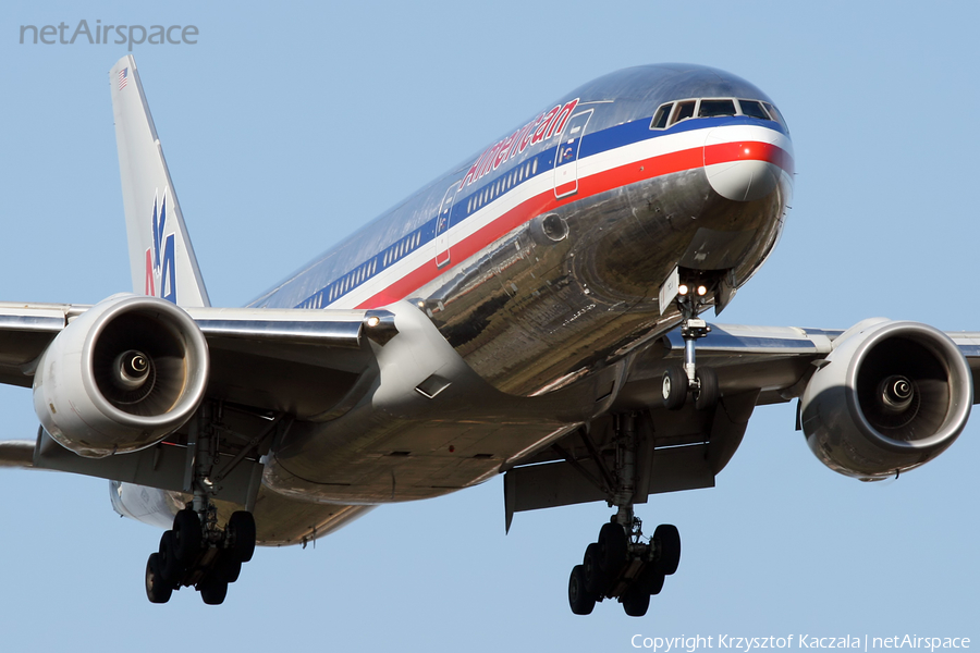 American Airlines Boeing 777-223(ER) (N750AN) | Photo 31001