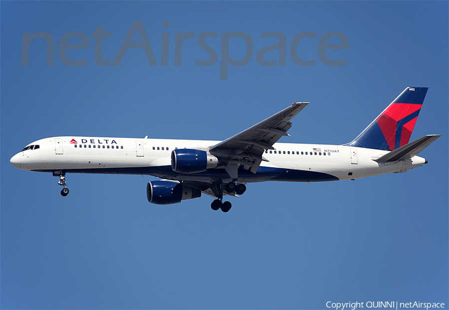 Delta Air Lines Boeing 757-212 (N750AT) | Photo 34449