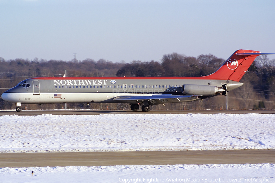 Northwest Airlines McDonnell Douglas DC-9-41 (N750NW) | Photo 187389