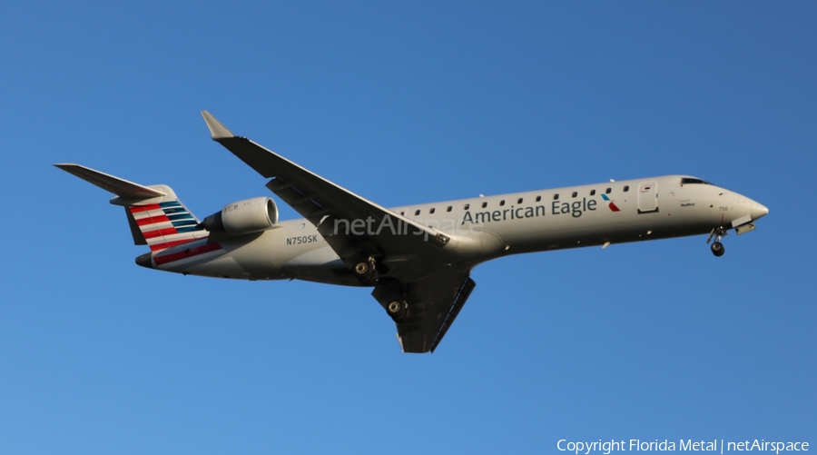 American Eagle (SkyWest Airlines) Bombardier CRJ-701ER (N750SK) | Photo 305517