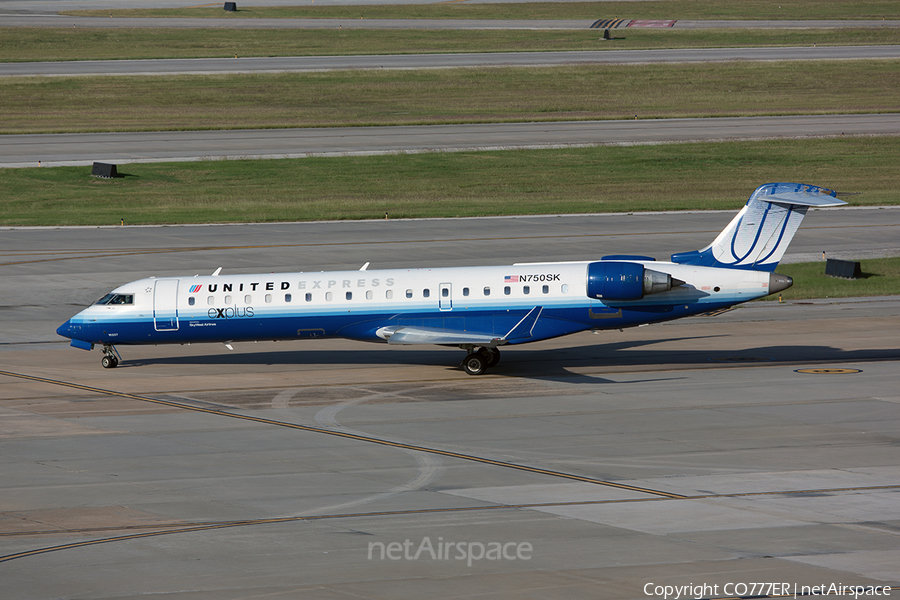 United Express (SkyWest Airlines) Bombardier CRJ-701ER (N750SK) | Photo 14263