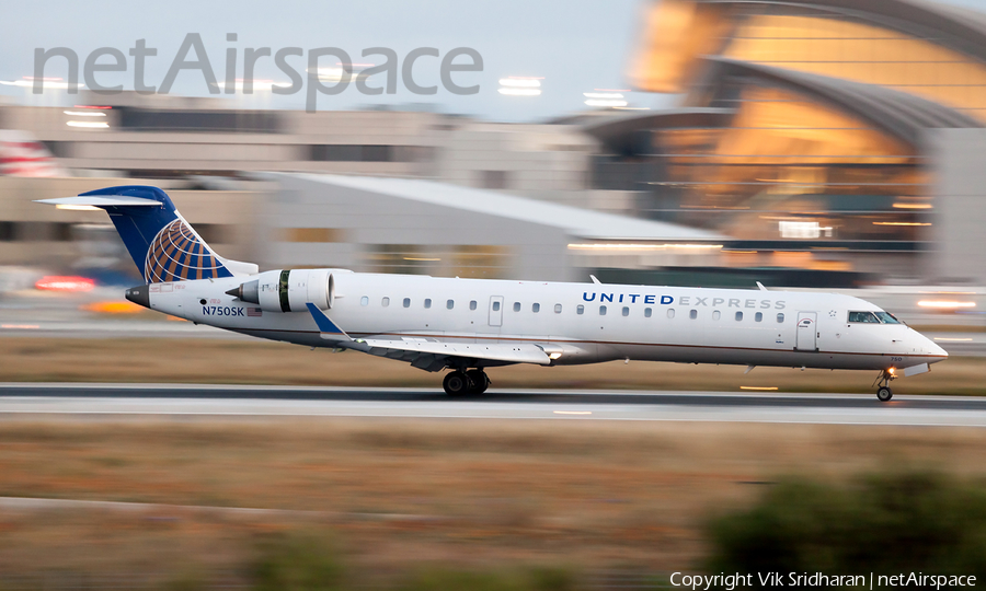 United Express (SkyWest Airlines) Bombardier CRJ-701ER (N750SK) | Photo 106008