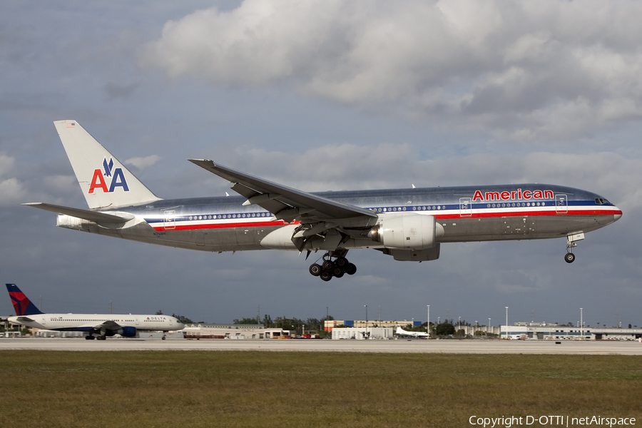 American Airlines Boeing 777-223(ER) (N751AN) | Photo 422833