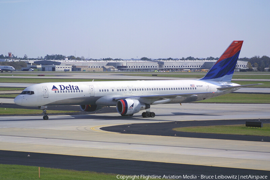 Delta Air Lines Boeing 757-212 (N751AT) | Photo 172088