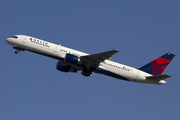 Delta Air Lines Boeing 757-212 (N751AT) at  Los Angeles - International, United States