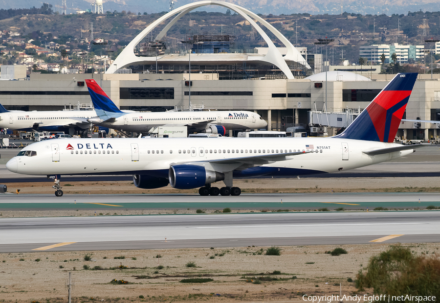 Delta Air Lines Boeing 757-212 (N751AT) | Photo 420274