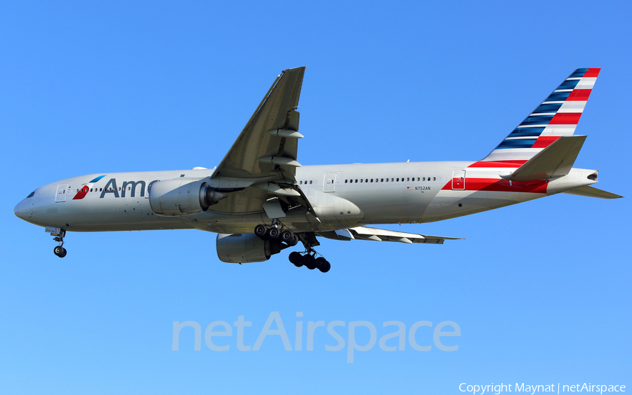 American Airlines Boeing 777-223(ER) (N752AN) | Photo 188157