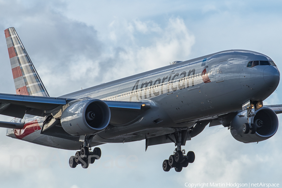 American Airlines Boeing 777-223(ER) (N752AN) | Photo 258108