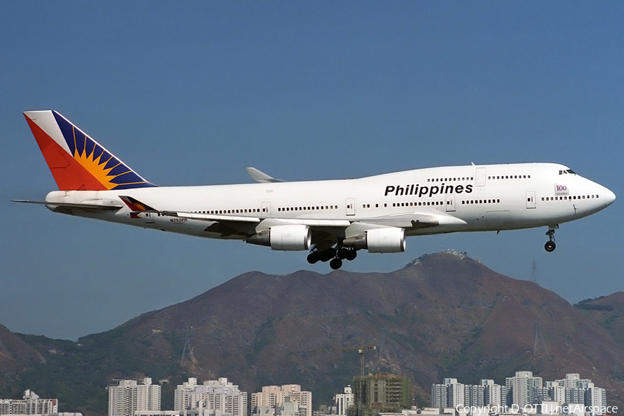 Philippine Airlines Boeing 747-4F6 (N752PR) | Photo 163404