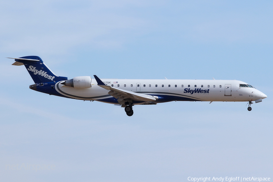 SkyWest Airlines Bombardier CRJ-701ER (N752SK) | Photo 201536