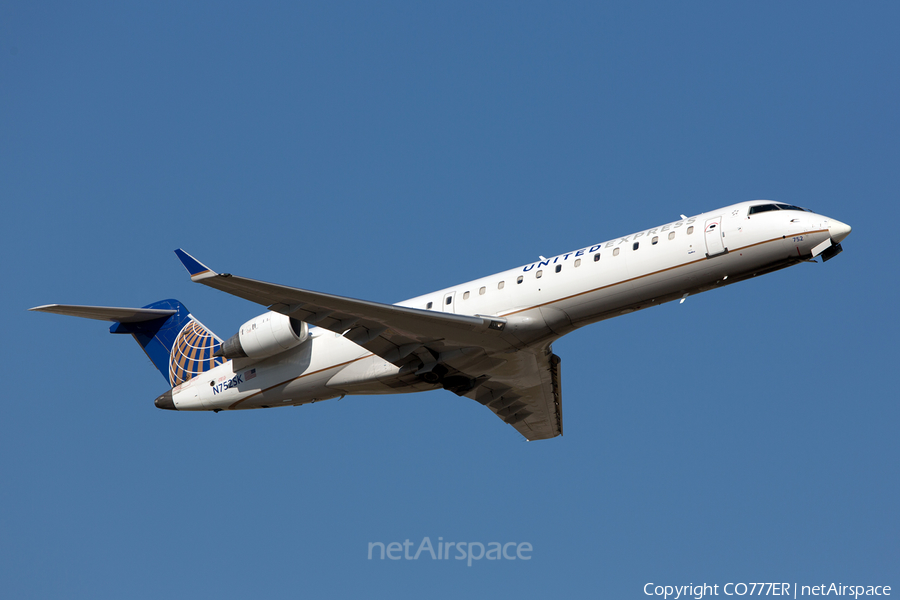 United Express (SkyWest Airlines) Bombardier CRJ-701ER (N752SK) | Photo 91238