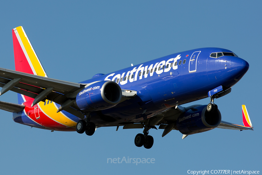 Southwest Airlines Boeing 737-7H4 (N752SW) | Photo 224836