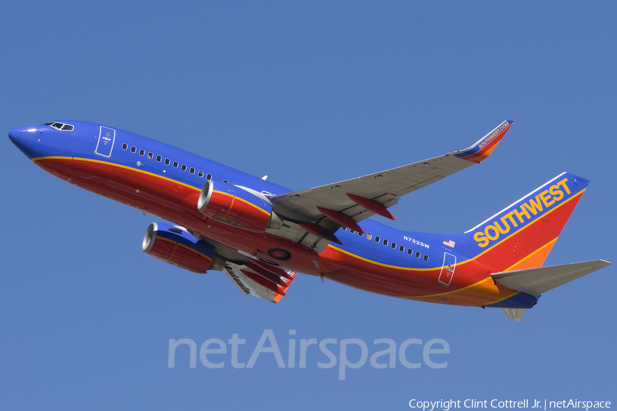 Southwest Airlines Boeing 737-7H4 (N752SW) | Photo 41155