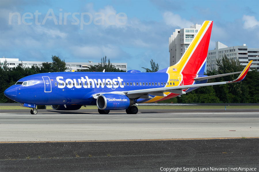 Southwest Airlines Boeing 737-7H4 (N752SW) | Photo 491891
