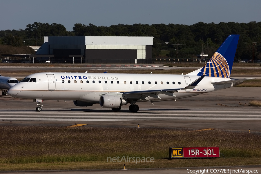 United Express (Republic Airlines) Embraer ERJ-175LR (ERJ-170-200LR) (N752YX) | Photo 289608