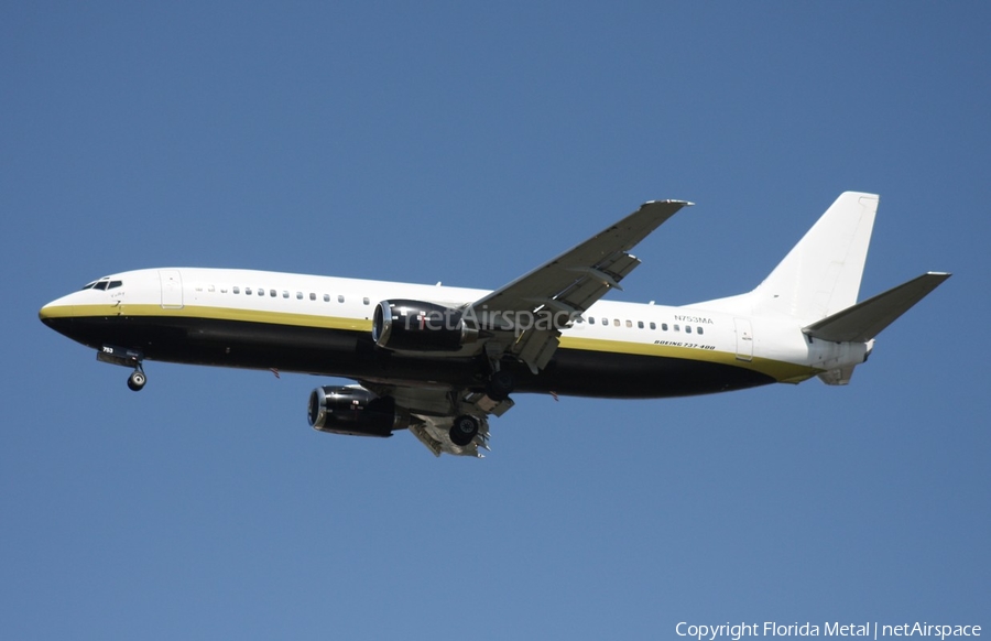 Miami Air International Boeing 737-48E (N753MA) | Photo 301656