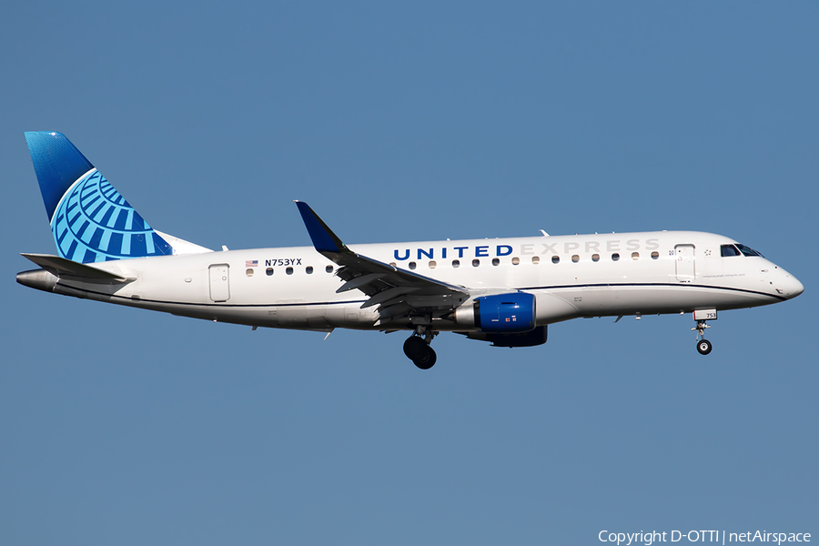 United Express (Republic Airlines) Embraer ERJ-175LR (ERJ-170-200LR) (N753YX) | Photo 601546