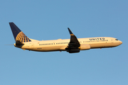 United Airlines Boeing 737-924(ER) (N75426) at  Houston - George Bush Intercontinental, United States