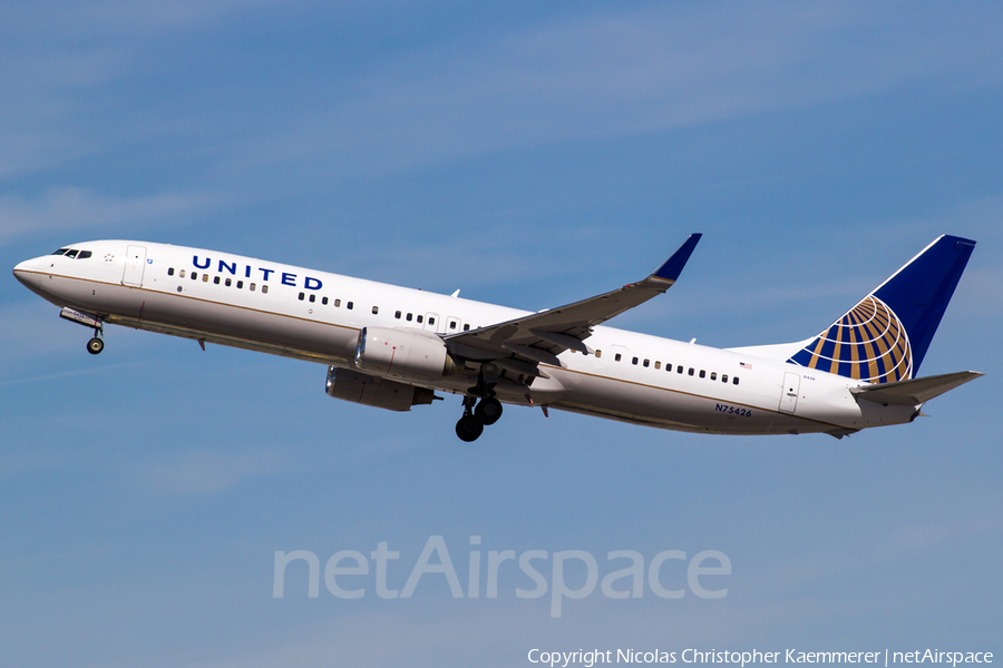 United Airlines Boeing 737-924(ER) (N75426) | Photo 161207